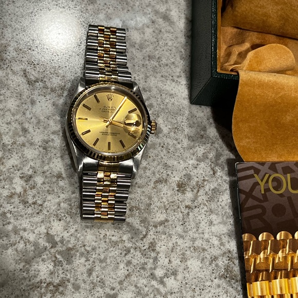 Rolex great condition box and papers included. Obo - Picture 2 of 3